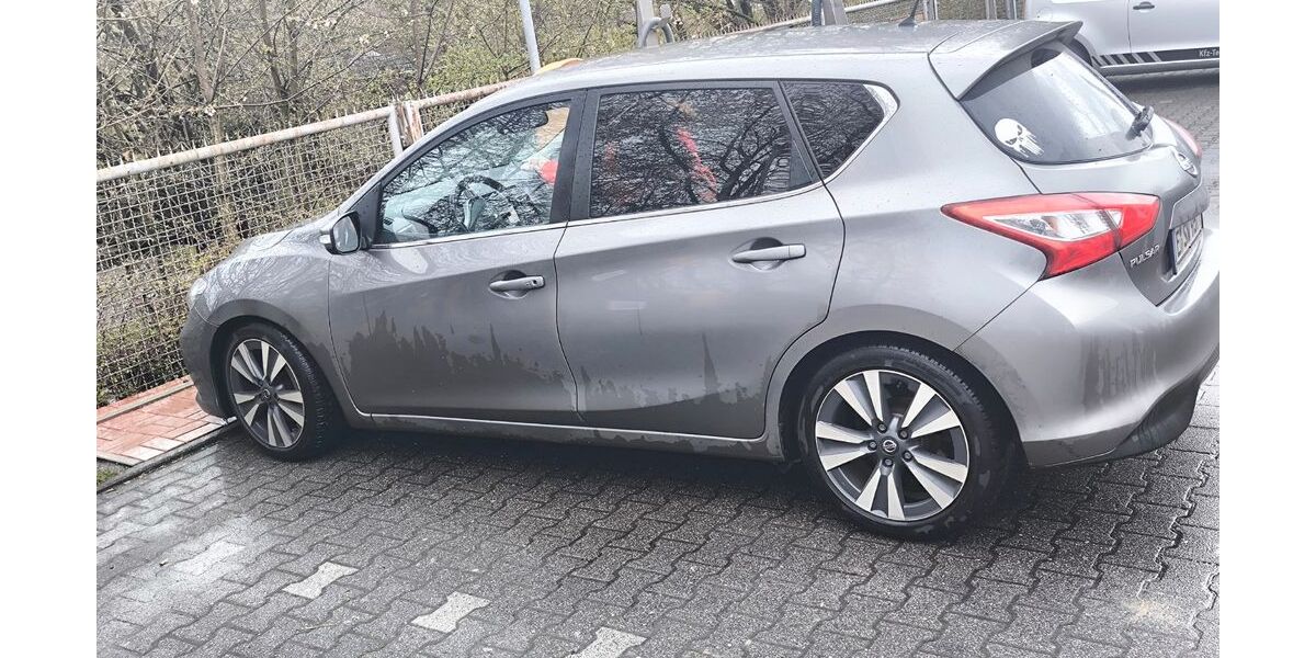 Nissan Pulsar 127.600 km 8.700 &euro; Essen 45357