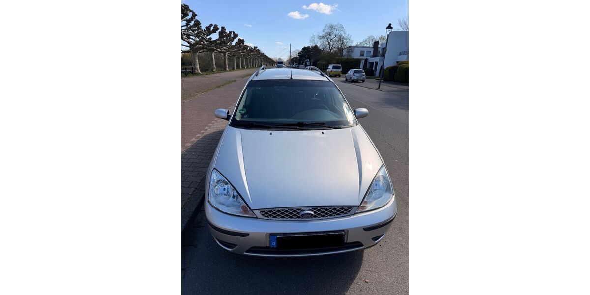 Ford Focus 202.696 km 2.350 &euro; Düsseldorfe 40223